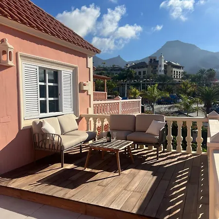 Spacious 500 M From The Sea! Playa Del Duque Vakantiehuis *