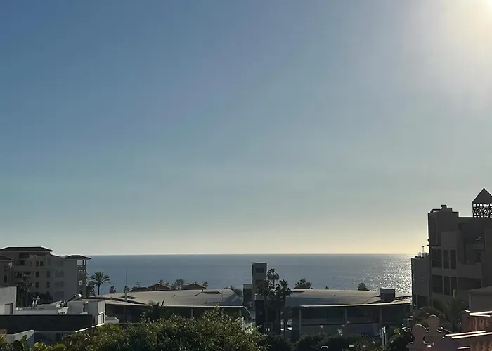 Spacious 500 M From The Sea! Playa Del Duque 別荘 *