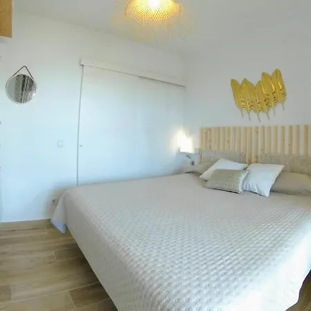 Semesterbostad Spacious 500 M From The Sea! Playa Del Duque