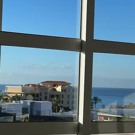 Spacious 500 M From The Sea! Playa Del Duque 아데제